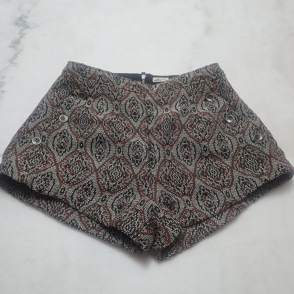 Hollister High Waist Patterned Shorts - Black, Brown, Cream